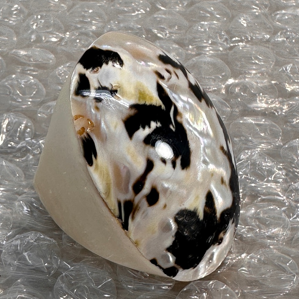 Vtg Chunky Ring Zebra Jasper Shell or Abalone MOP Bohemian Coastal Sz 8